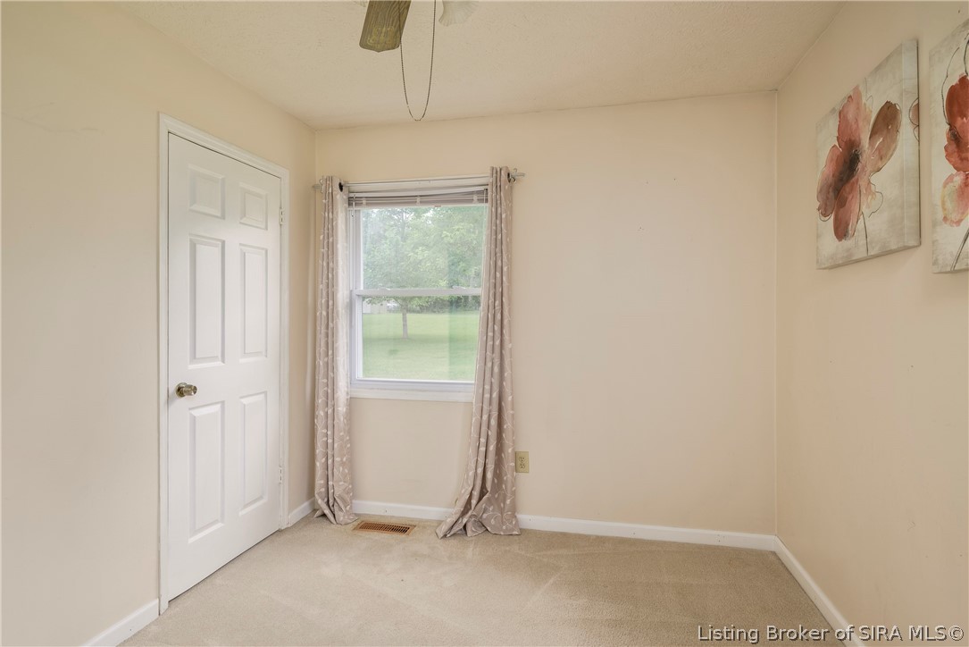 7120 Peach Tree Lane Georgetown, IN 47122 - Photo 23 of 33