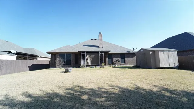 $2,195 | 2212 Caroline Drive, Weatherford, TX 76087