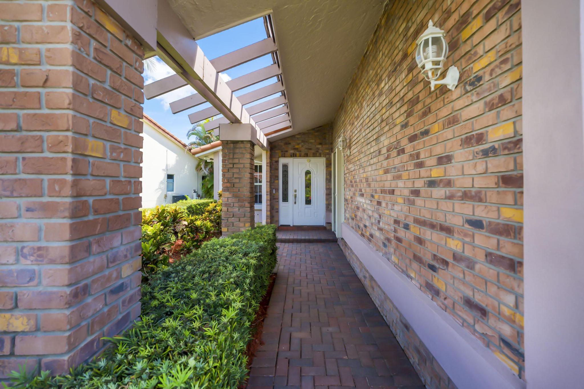19626 Sea Pines Way Boca Raton, FL 33498 - Photo 43 of 66 046