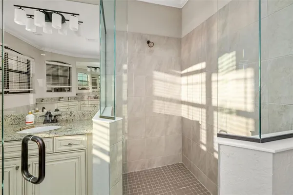 $1,200,000 | 5619 Mulligan Way, Bradenton, FL 34211