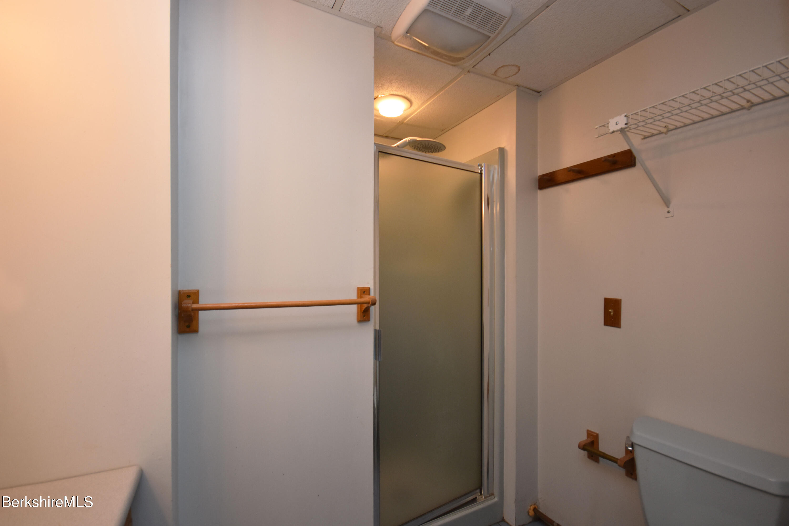 128 Holmes Road Lenox, MA 01240 - Photo 40 of 48 Bathroom