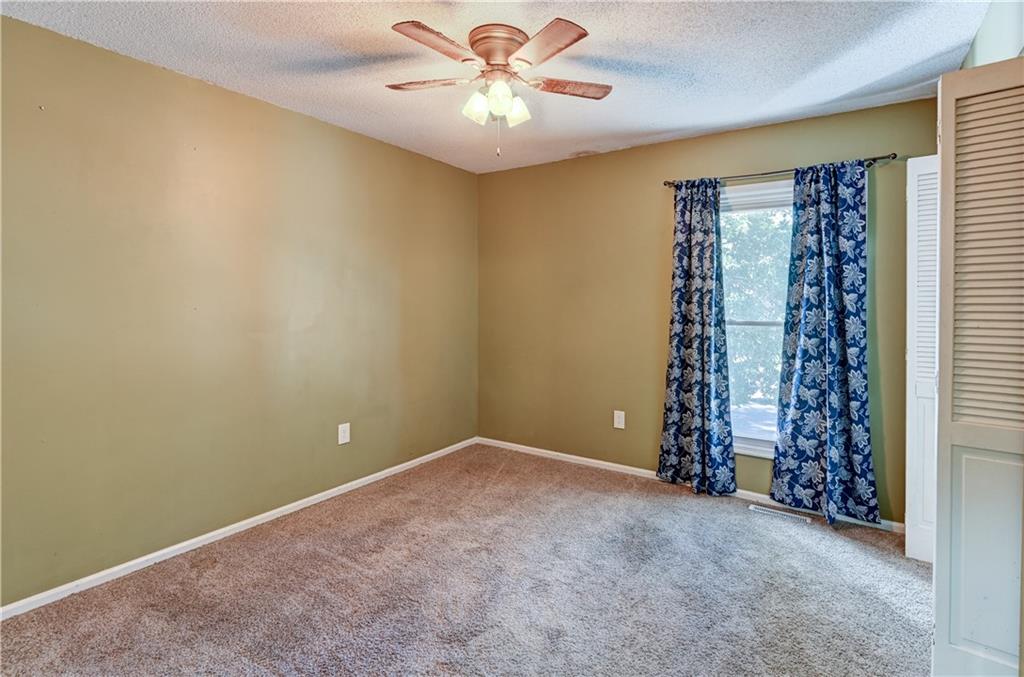 942 Ridge Drive Warrensburg, MO 64093 - Photo 23 of 41