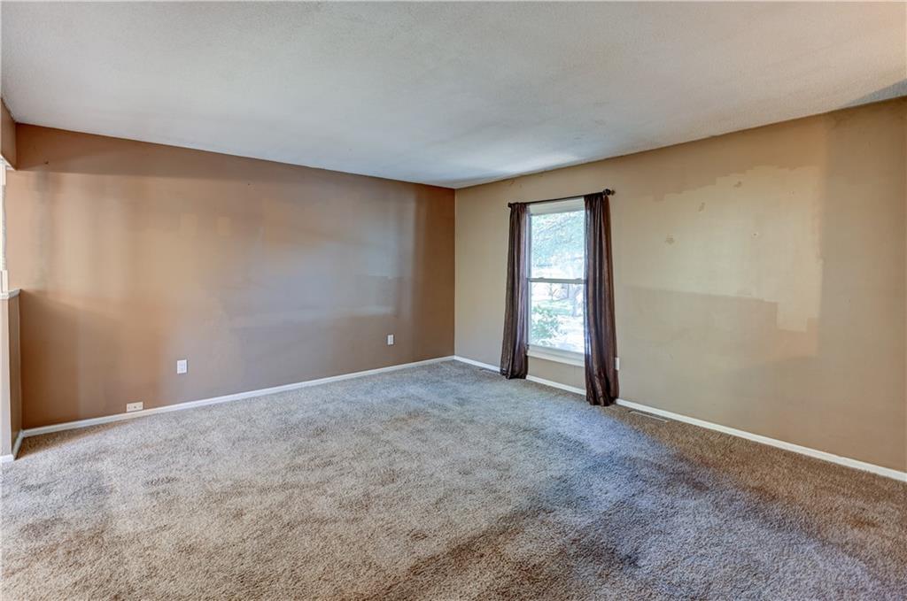 942 Ridge Drive Warrensburg, MO 64093 - Photo 4 of 41