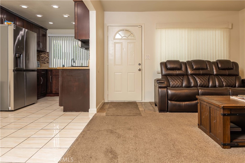 16710 Orange, Unit L59 Paramount, CA 90723 - Photo 2 of 26