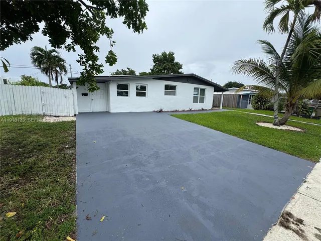 $2,900 | 5611 Southwest 38th Street, Davie, FL 33314