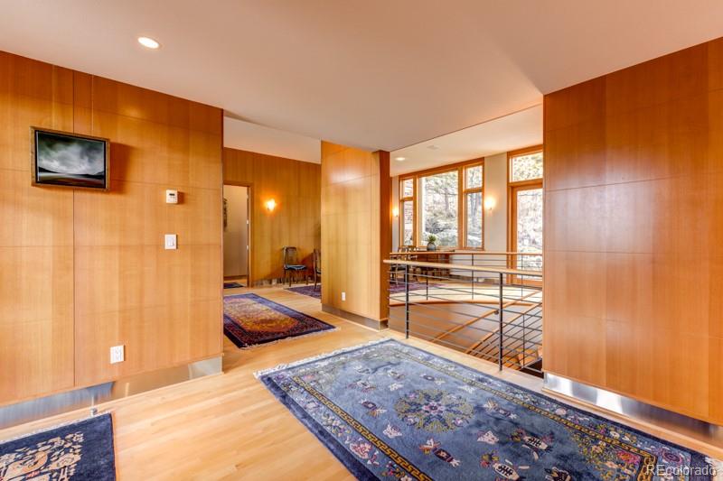 835 Circle Drive Boulder, CO 80302 - Photo 4 of 32