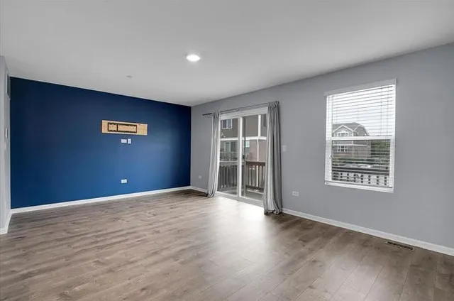 $2,750 | 912 Bradford Drive, Naperville, IL 60563