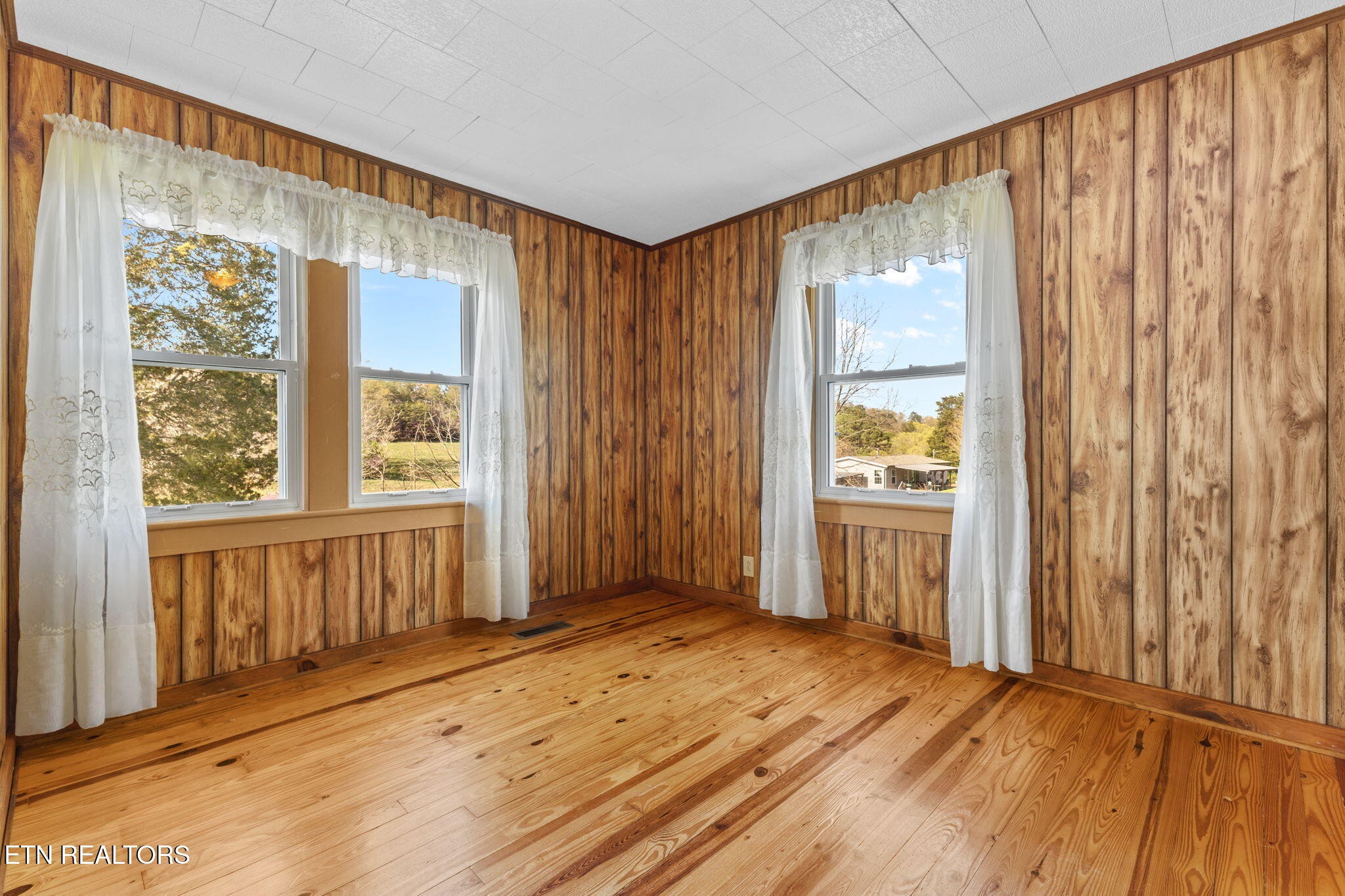 802 Deaderick Road Knoxville, TN 37920 - Photo 27 of 50 Gallery Image 27