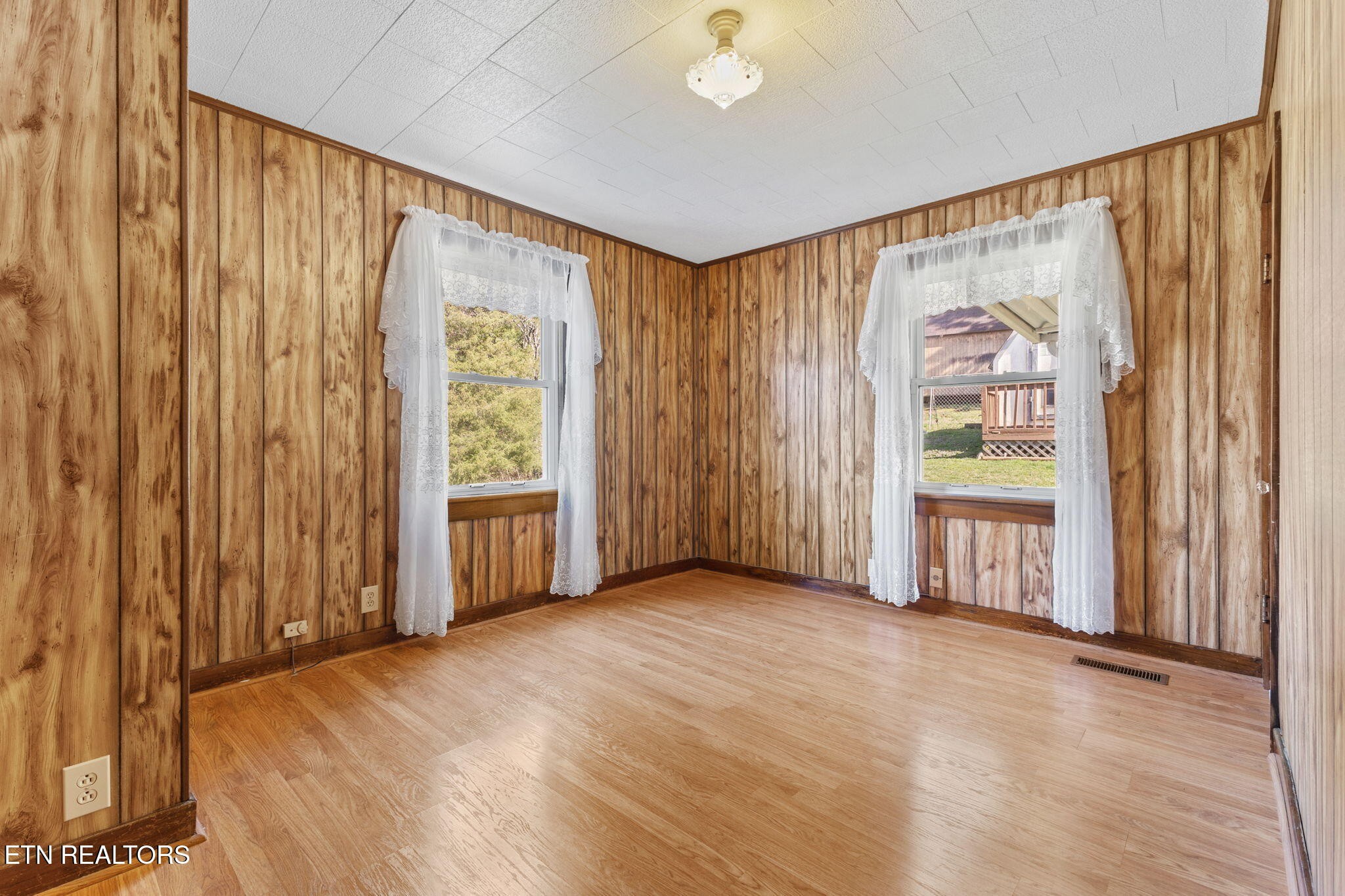 802 Deaderick Road Knoxville, TN 37920 - Photo 30 of 50 Gallery Image 30