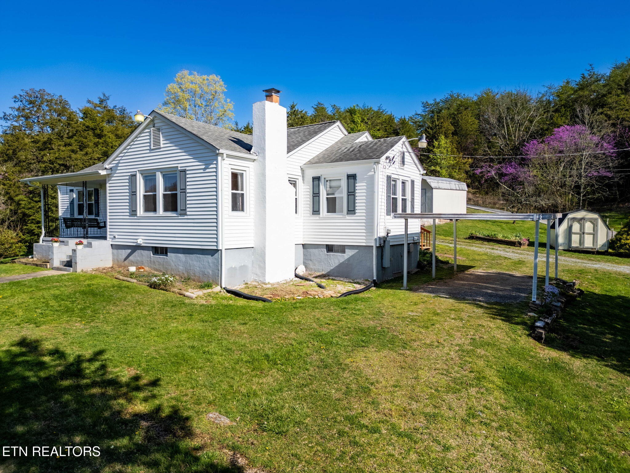 802 Deaderick Road Knoxville, TN 37920 - Photo 3 of 50 Gallery Image 3