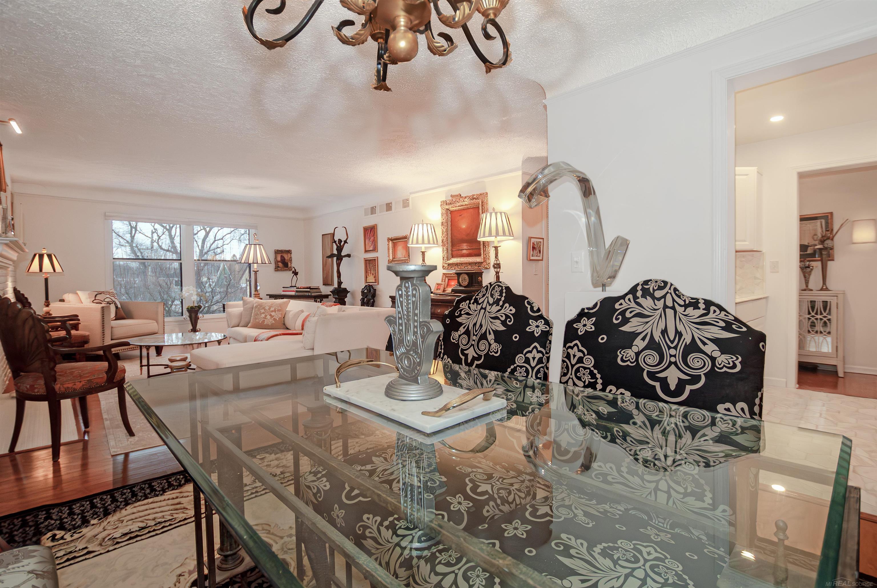 1750 Vernier Road, Unit 10 Grosse Pointe Woods, MI 48236 - Photo 18 of 34