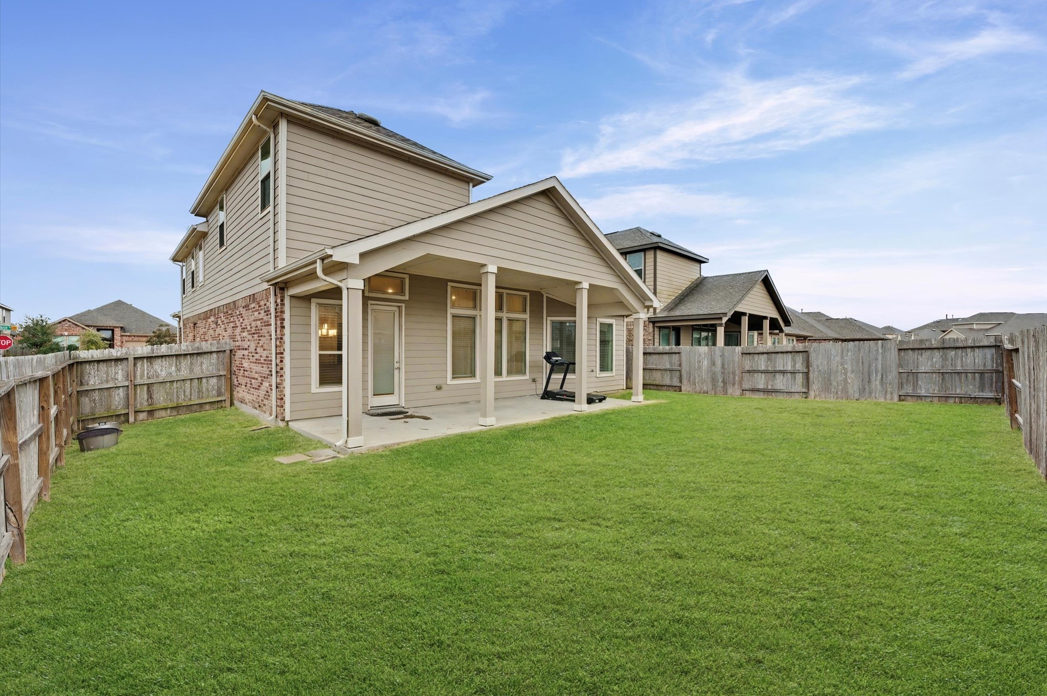 14201 Spring Birch Lane Pearland, TX 77584 - Photo 27 of 31