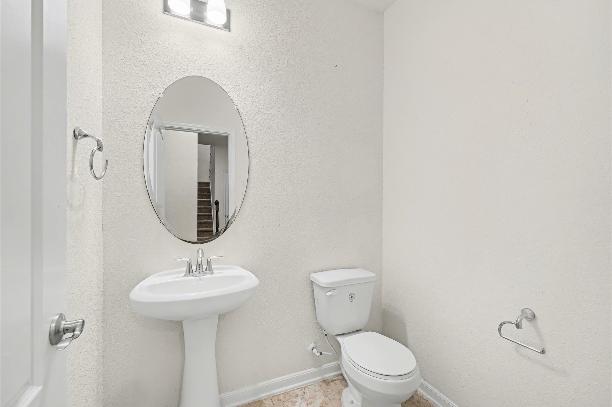 14201 Spring Birch Lane Pearland, TX 77584 - Photo 7 of 31 Half-Bath