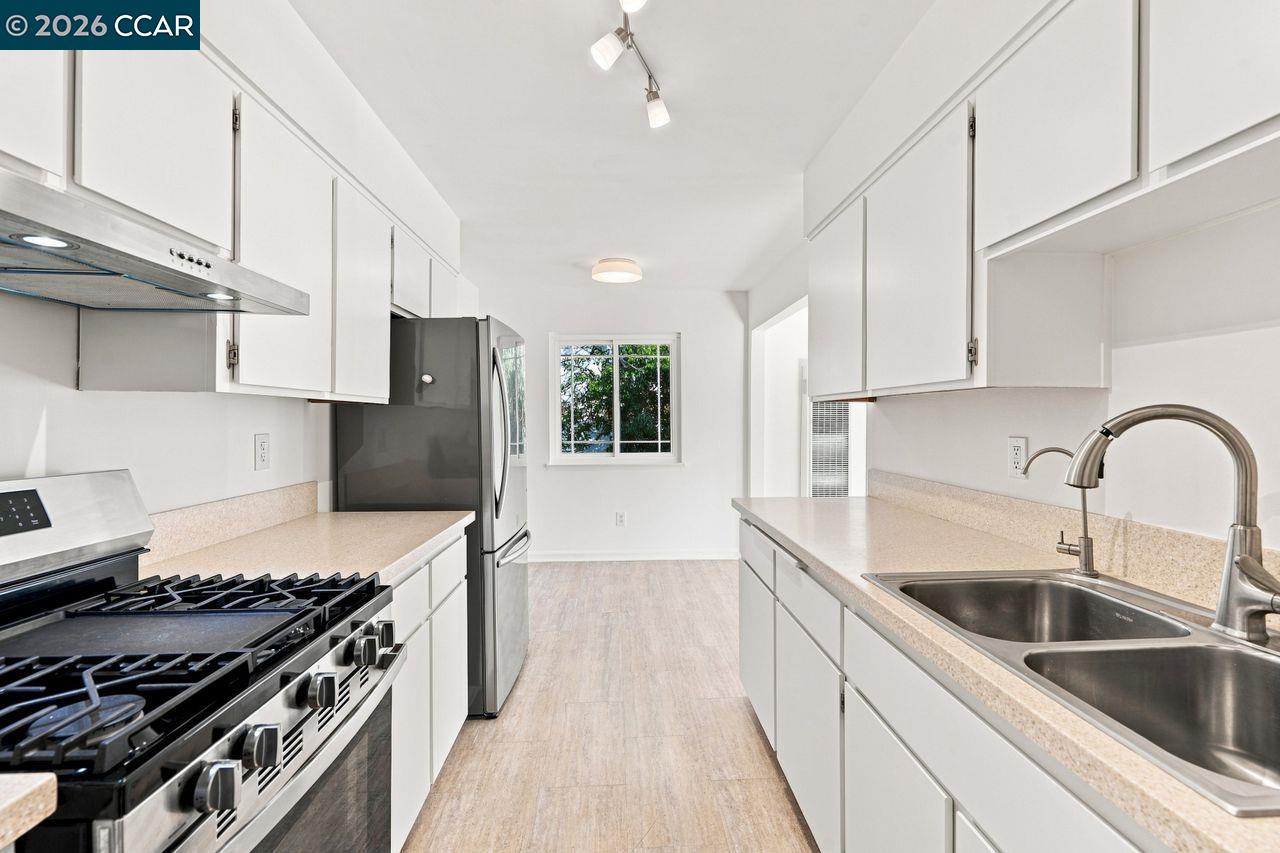 4080 Lambert Road El Sobrante, CA 94803 - Photo 12 of 45 Gallery Image 12