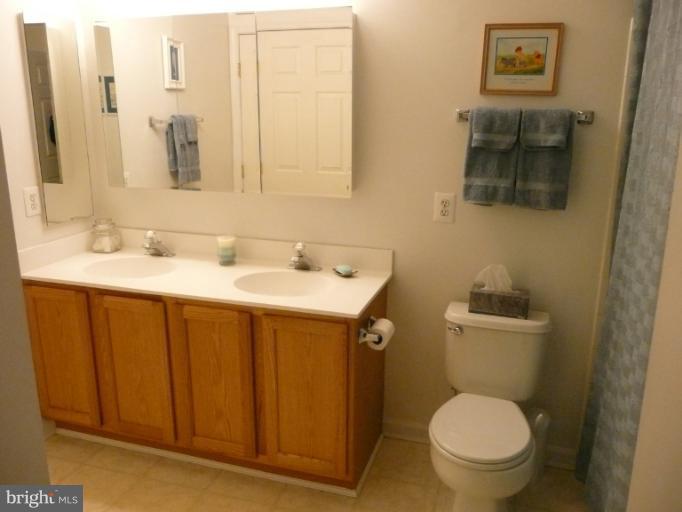 5212 Leavers Court Rosedale, MD 21237 - Photo 14 of 19 Full Bath