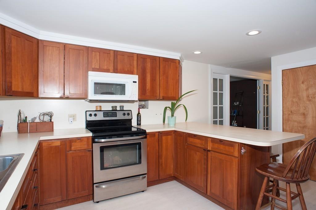 266 Kelly Road Northbridge, MA 01534 - Photo 15 of 37