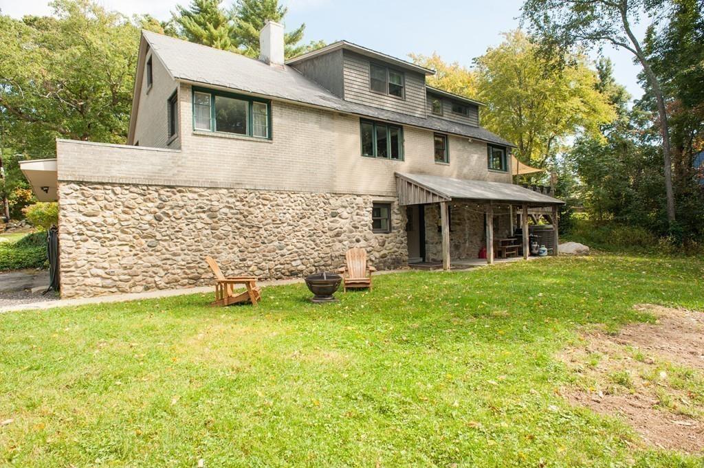 266 Kelly Road Northbridge, MA 01534 - Photo 4 of 37