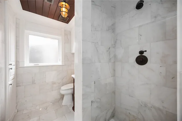 $1,195,000 | 4031 Fernwood Drive, Houston, TX 77021