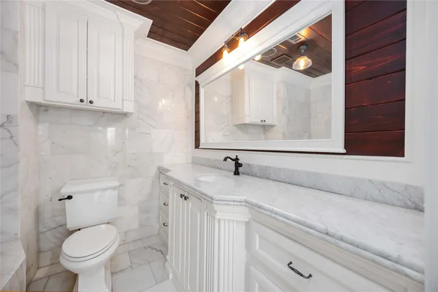 $1,195,000 | 4031 Fernwood Drive, Houston, TX 77021