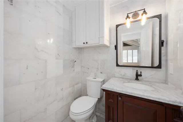 $1,195,000 | 4031 Fernwood Drive, Houston, TX 77021