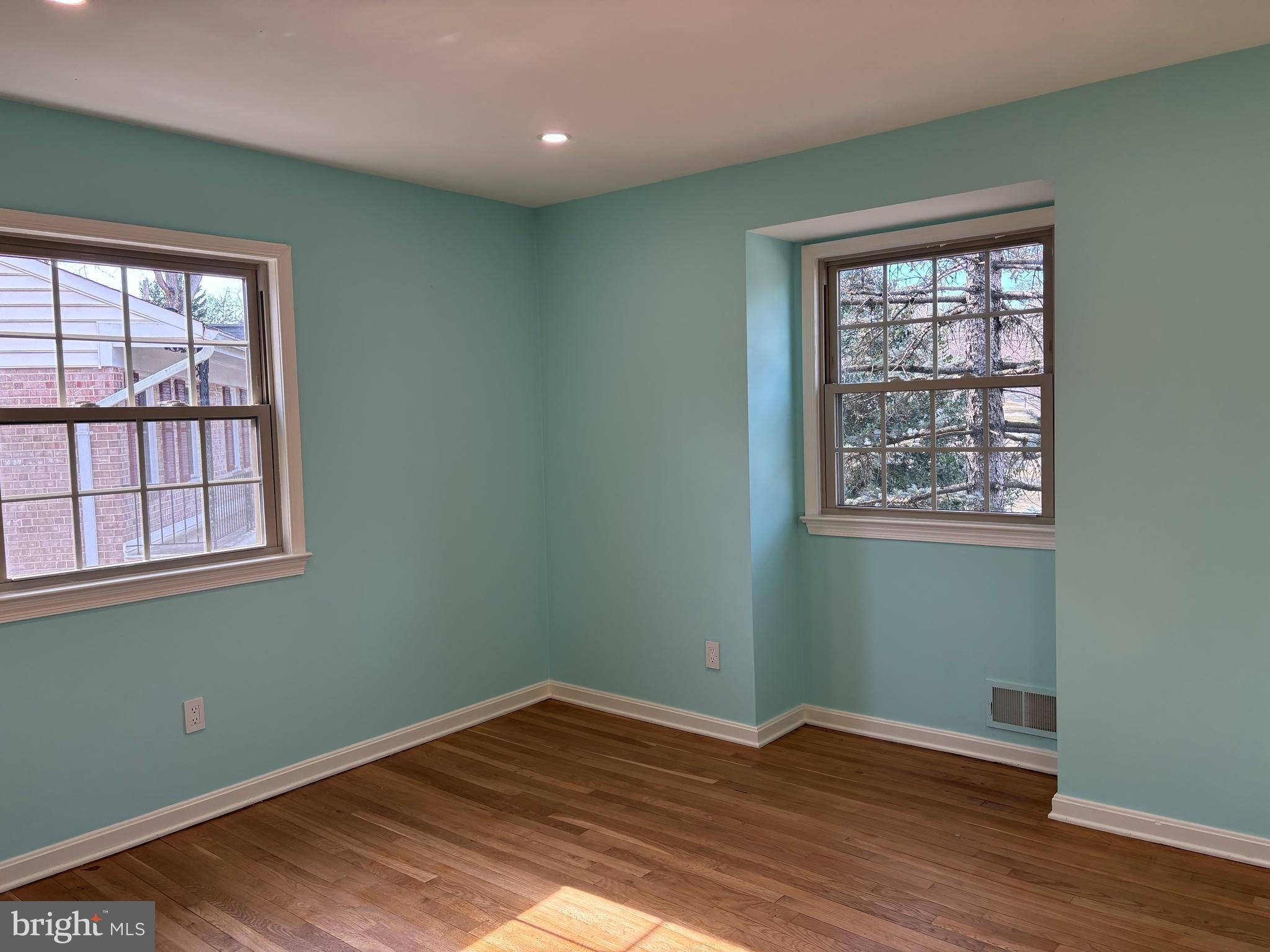 1249 Derbyshire Road Potomac, MD 20854 - Photo 18 of 30 Bedroom #2