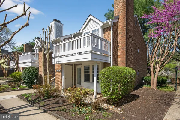 $339,900 | 2616 South Arlington Mill Drive, Unit 7, Arlington, VA 22206