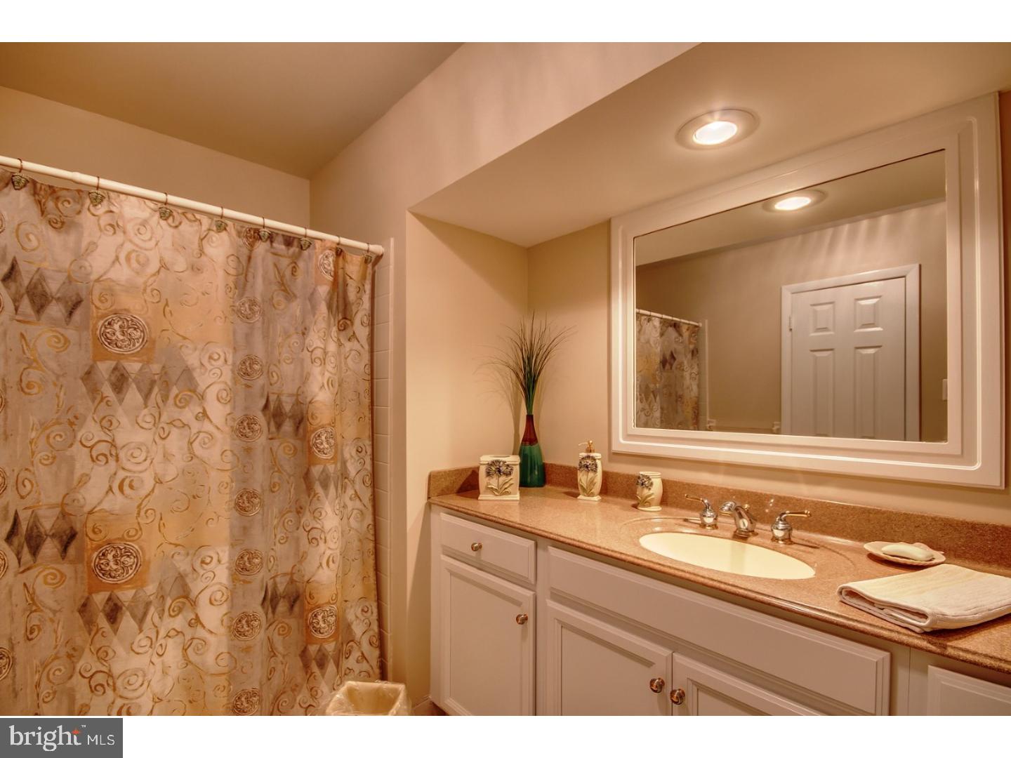 126 Twining Ford Road Richboro, PA 18954 - Photo 20 of 25 Bathroom