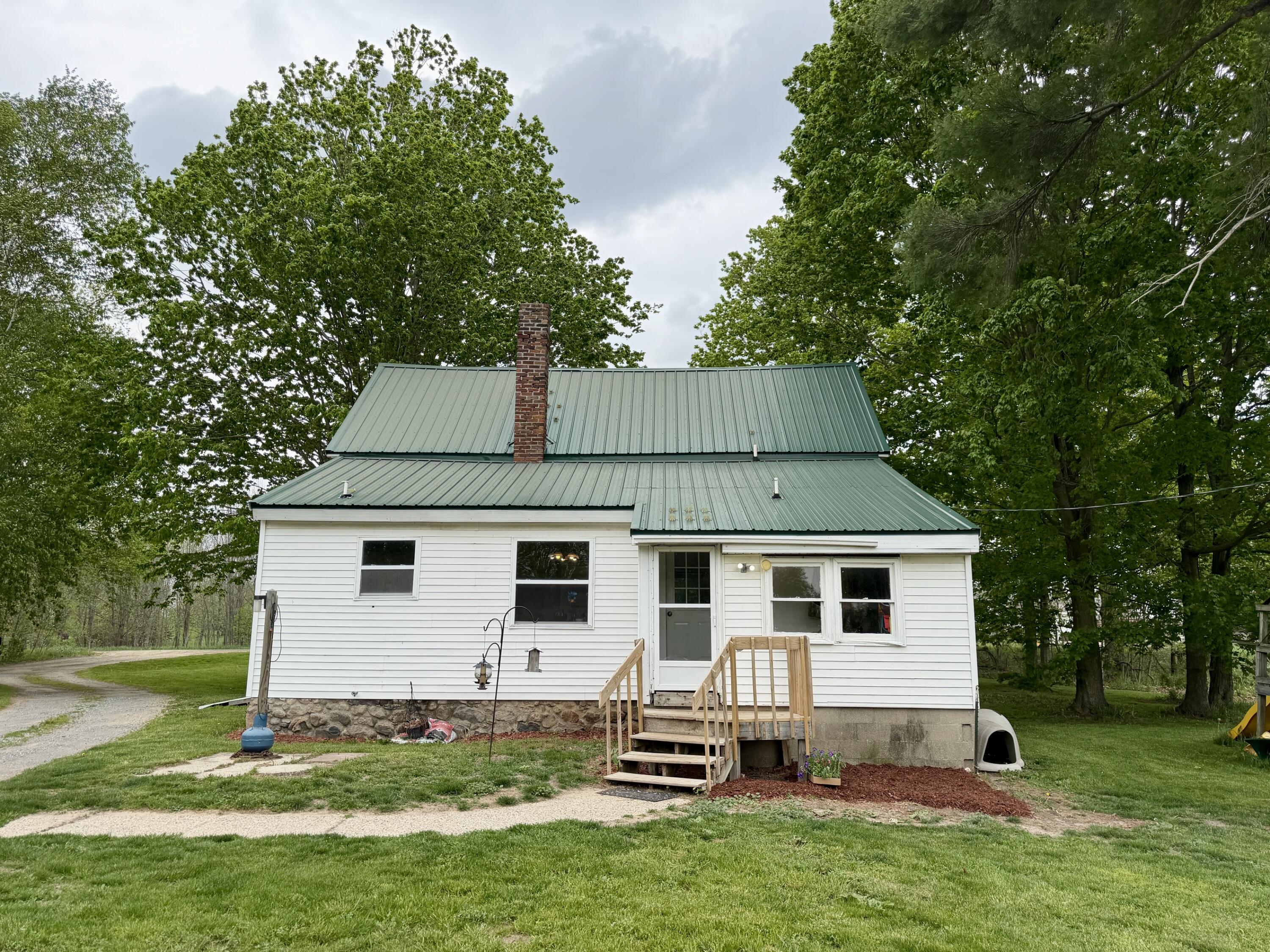 9435 East Garfield Road Hesperia, MI 49421 - Photo 6 of 36 IMG_0473