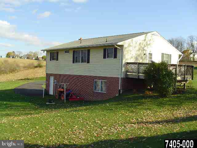 442 School Road Jacobus, PA 17407 - Photo 4 of 9 Gallery Image 4