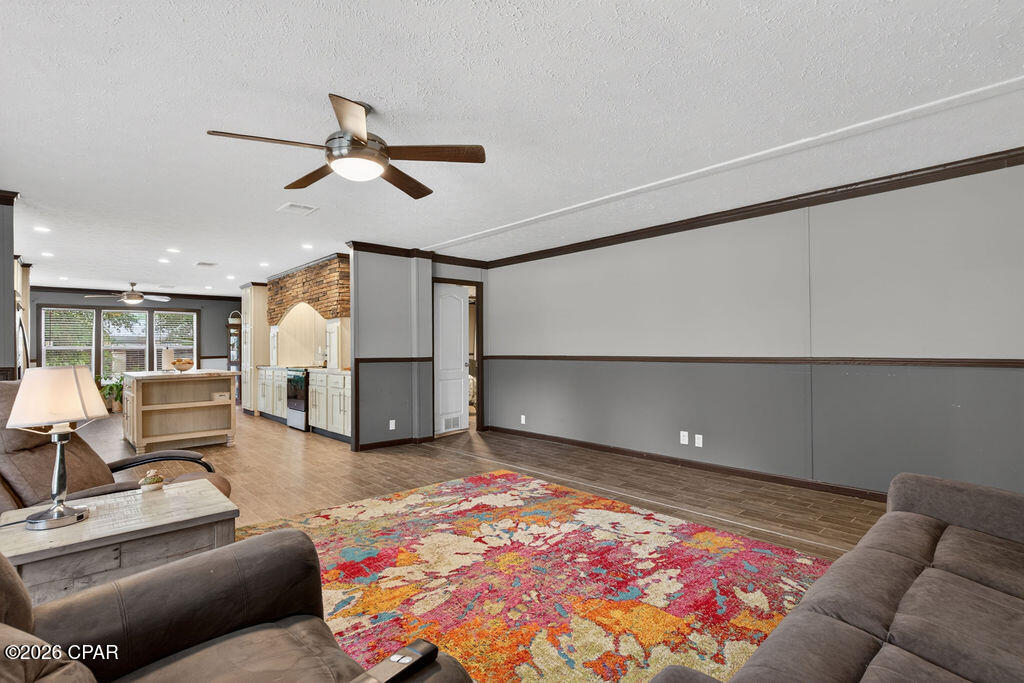3005 Acuff Road Vernon, FL 32462 - Photo 4 of 48 Gallery Image 4