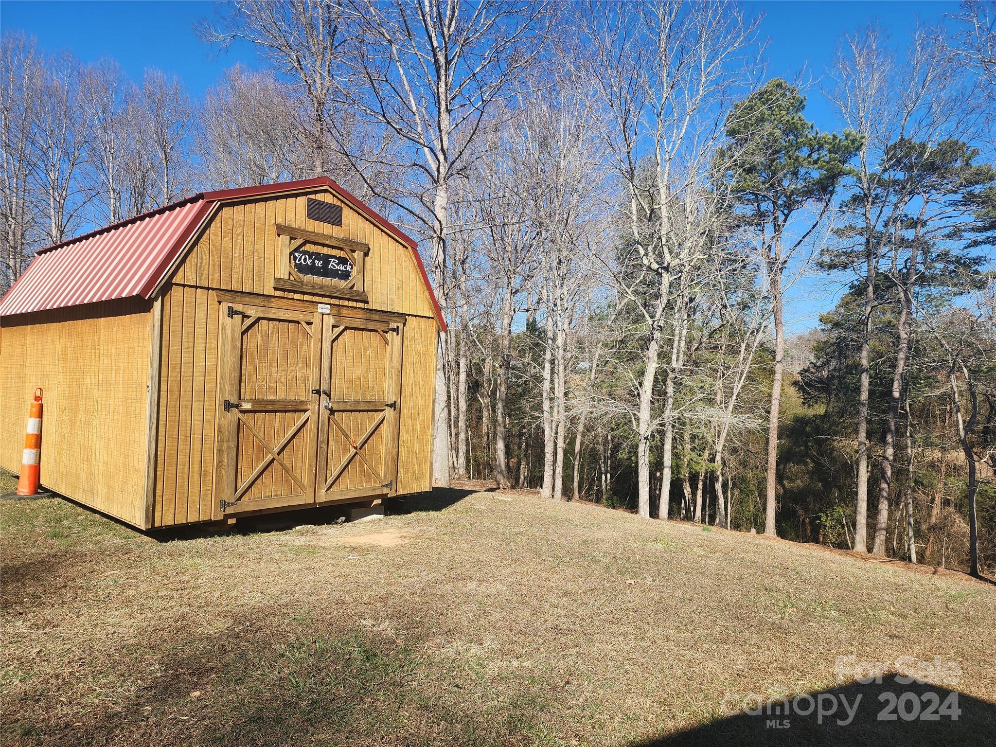 4422 Bennett Road Morganton, NC 28655 - Photo 8 of 21 Gallery Image 8