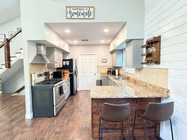 $780,000 | 13400 74th Avenue North, Seminole, FL 33776