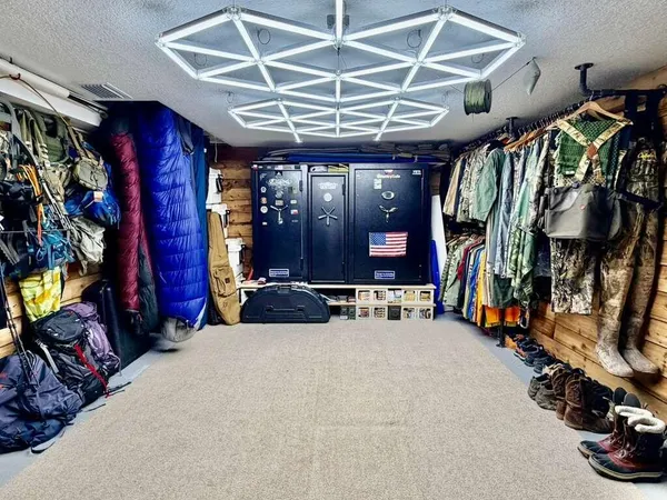 $780,000 | 13400 74th Avenue North, Seminole, FL 33776