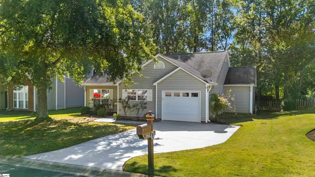 $229,900 | 242 Birds Eye View, Boiling Springs, SC 29316