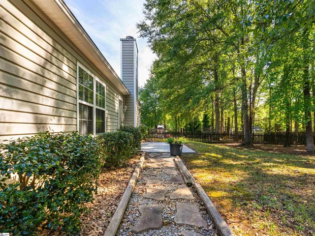 $229,900 | 242 Birds Eye View, Boiling Springs, SC 29316