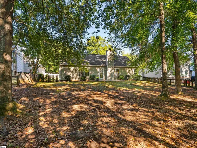 $229,900 | 242 Birds Eye View, Boiling Springs, SC 29316