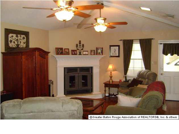 18510 Perkins Oak Road Prairieville, LA 70769 - Photo 3 of 9 Gallery Image 3