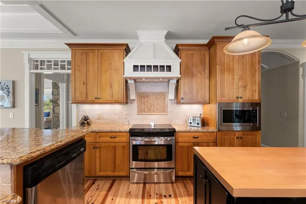 $1,199,000 | 1106 Riverbend Drive, Bermuda Run, NC 27006