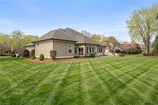 $1,199,000 | 1106 Riverbend Drive, Bermuda Run, NC 27006