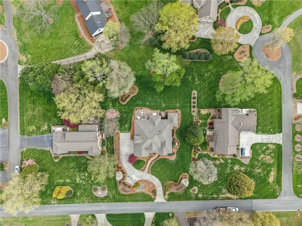 $1,199,000 | 1106 Riverbend Drive, Bermuda Run, NC 27006