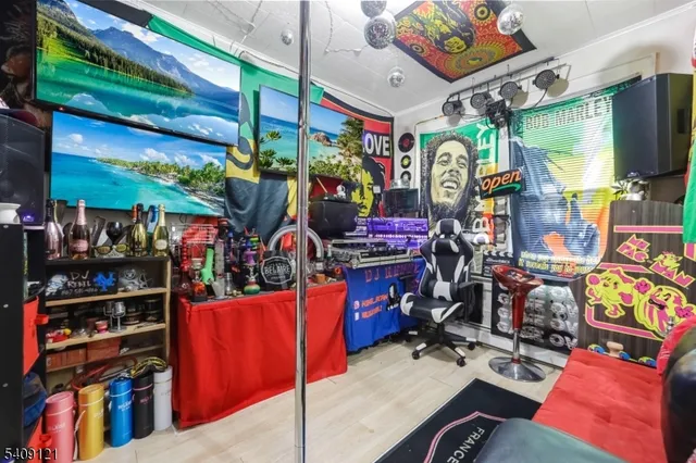 $899,000 | 34 Cortland Street, Newark, NJ 07105