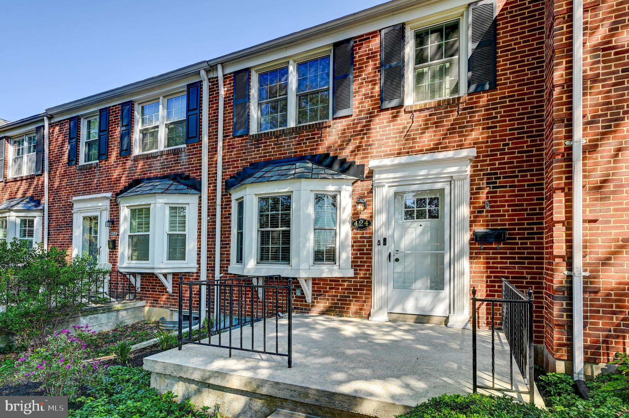 424 Dumbarton Road Baltimore, MD 21212 - Photo 4 of 36 Exterior Front