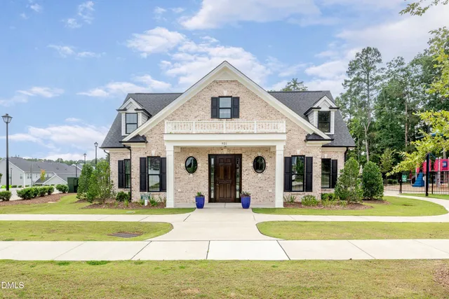 $639,000 | 617 Dixon House Court, Wake Forest, NC 27587