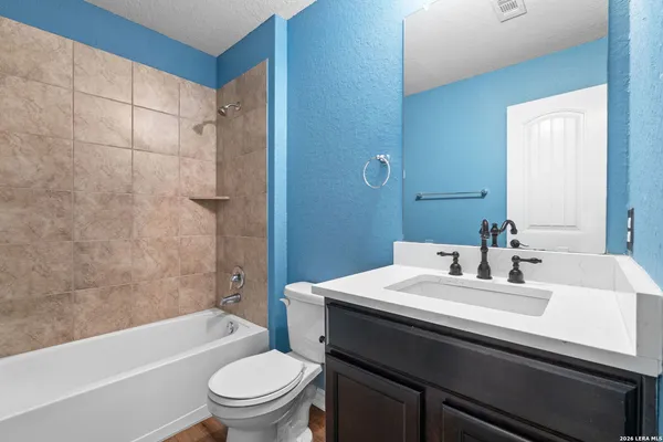 $2,300 | 2819 Davis Trace, San Antonio, TX 78245