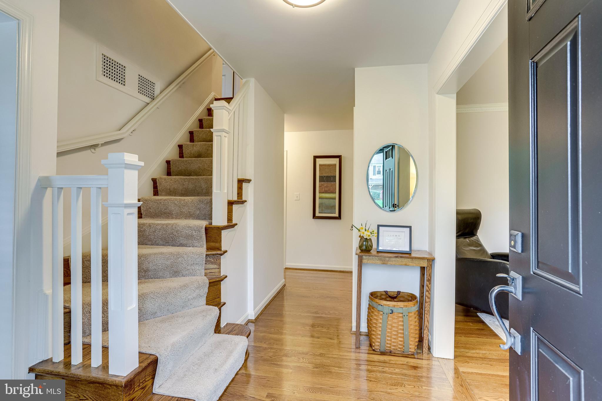11605 Clipstone Lane Reston, VA 20191 - Photo 5 of 55 Gallery Image 5