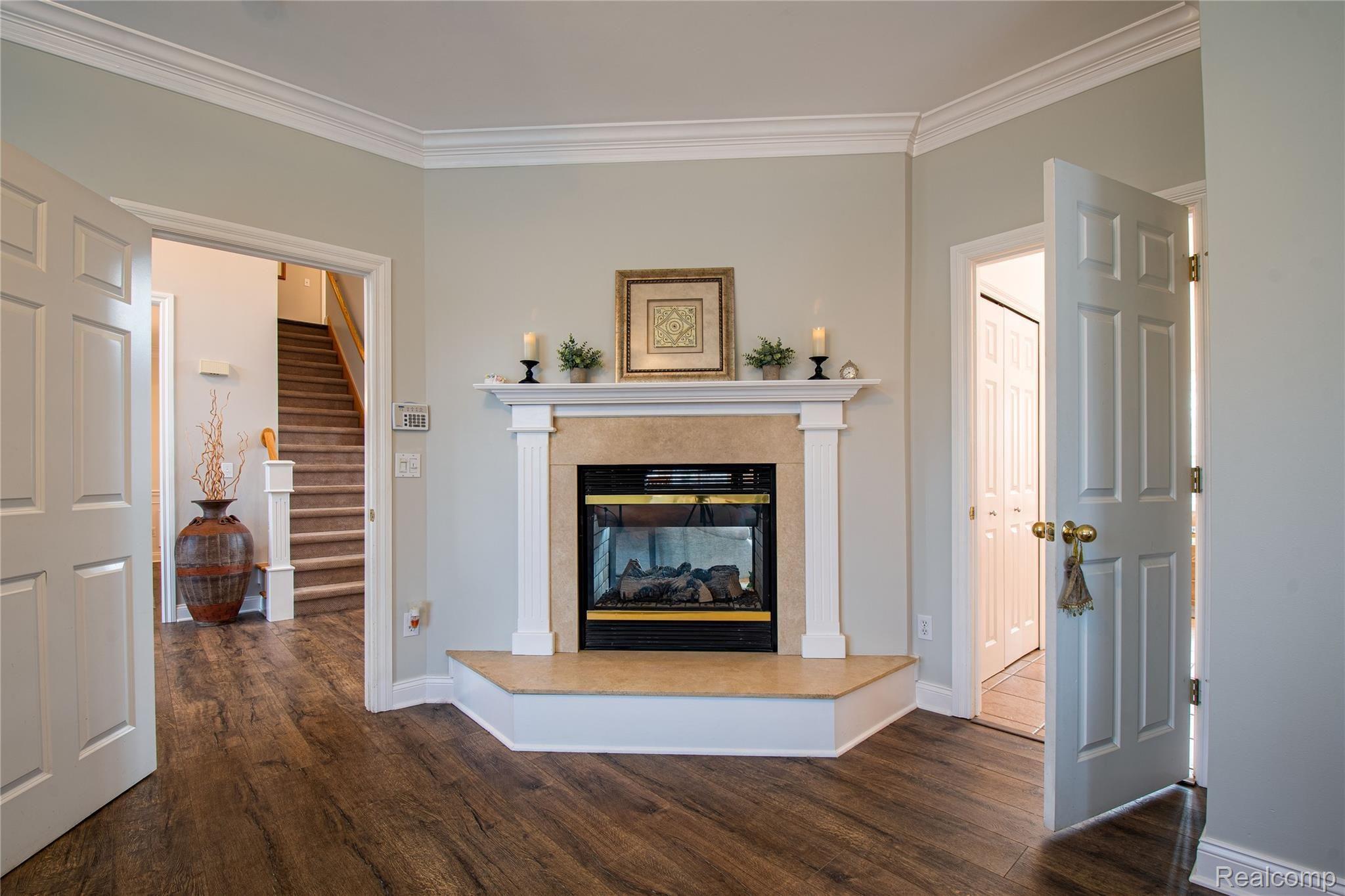 2669 Black Eagle Ridge Howell, MI 48843 - Photo 15 of 40 2669 Black Eagle Ridge HDR23.jpg