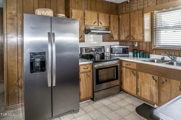 $1,700 | 3655 West Allens Bridge Road, Unit 12, Greeneville, TN 37743