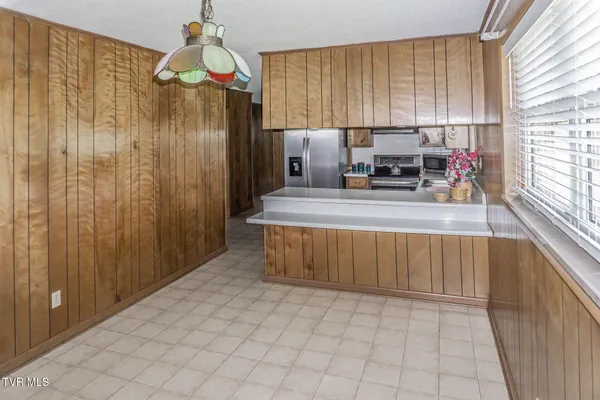 $1,700 | 3655 West Allens Bridge Road, Unit 12, Greeneville, TN 37743