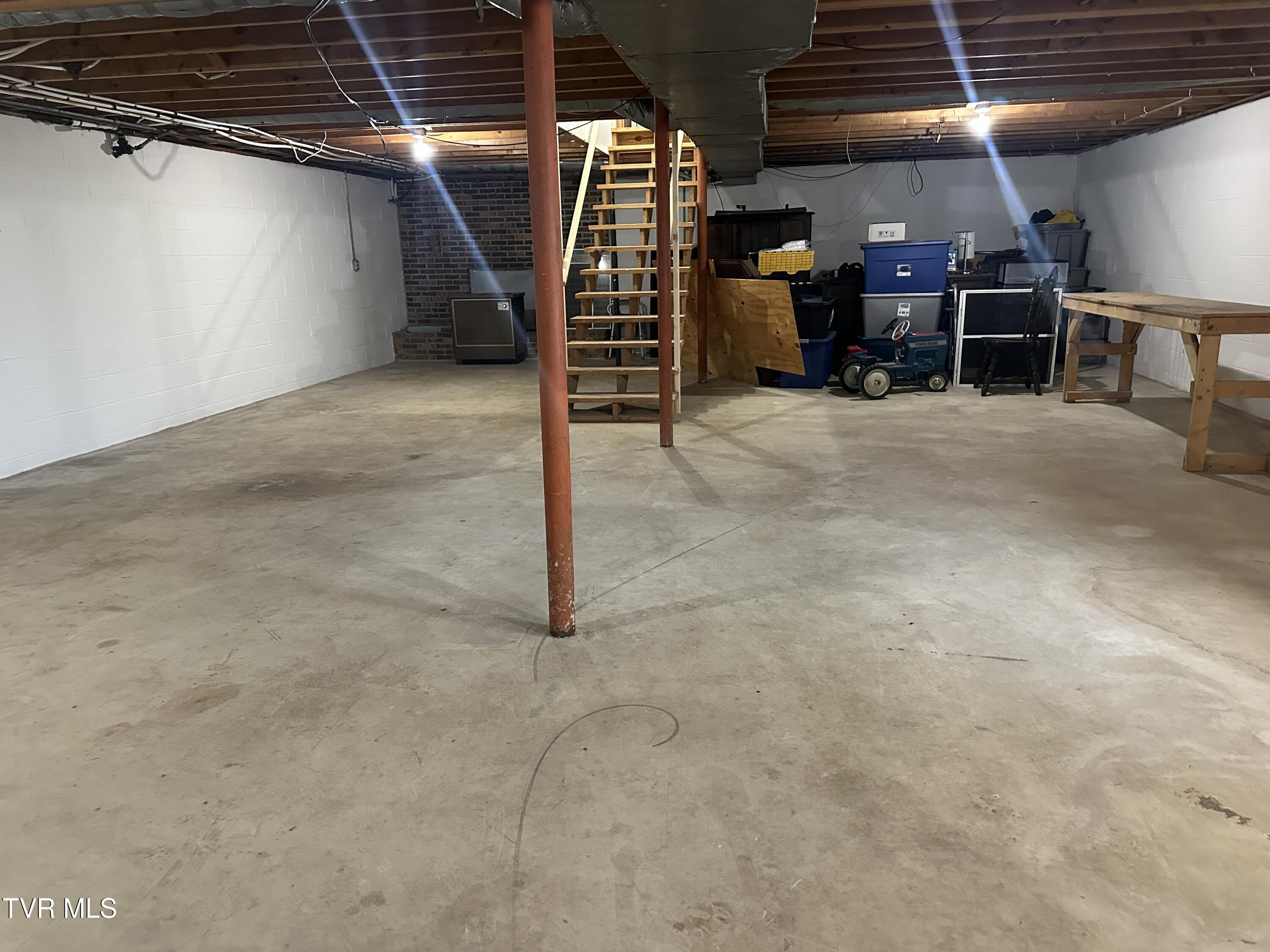 3655 West Allens Bridge Road, Unit 12 Greeneville, TN 37743 - Photo 32 of 42 IMG_7843