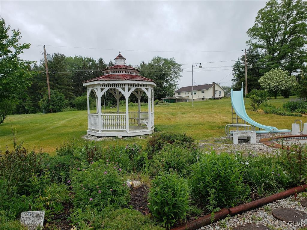 3315 Center Road Northampton, PA 18067 - Photo 3 of 13 Gallery Image 3